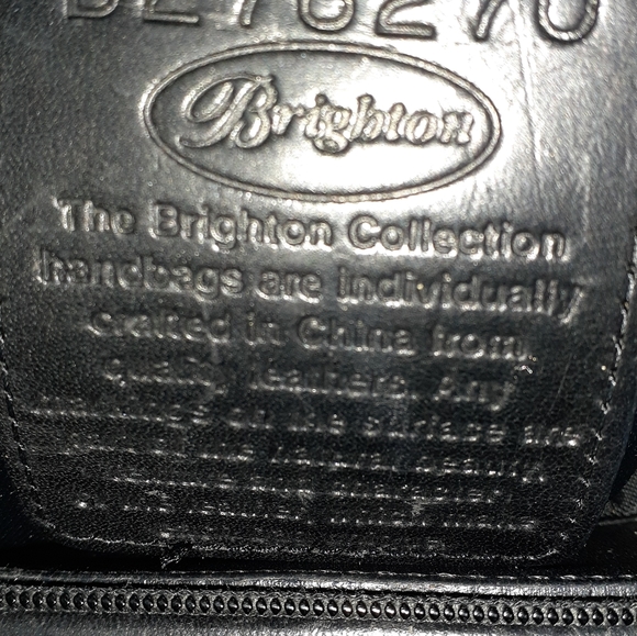 Beautiful Authentic Brighten Shoulder Bag - Picture 4 of 8